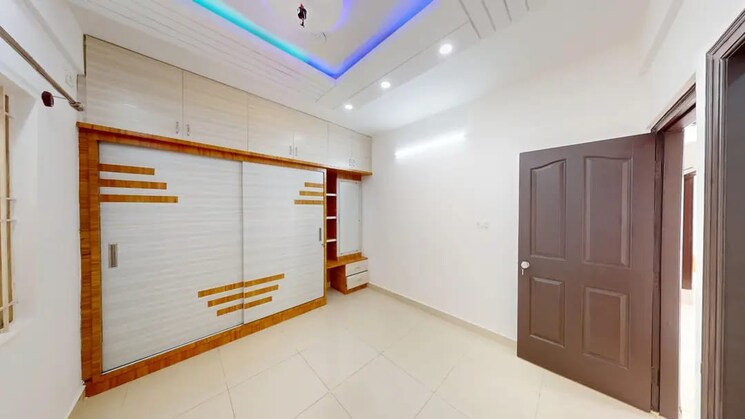 Room, sarjapur road 3 Bedroom 1090 Sq.Ft. Apartment In Sarjapur Road Bangalore 9454829