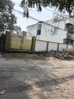 3200 Sq.Ft. Plot in Aliganj