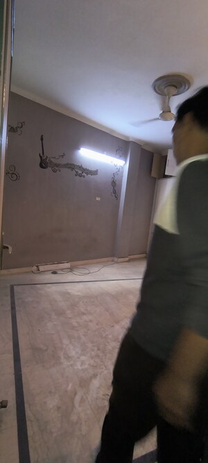 Furnished Amenities in 3 BHK Builder Floor at Khirki Extension – for Sale