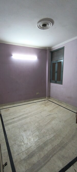 Furnished Amenities in 3 BHK Builder Floor at Khirki Extension – for Sale