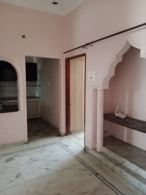 Room in 3 BHK Builder Floor at Sector 18 – for Rent
