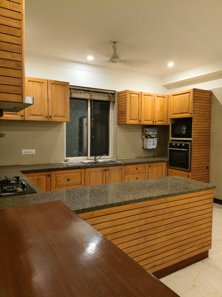 Kitchen, anand niketan 3 Bedroom 2200 Sq.Ft. Builder Floor In Anand Niketan Delhi 9454878