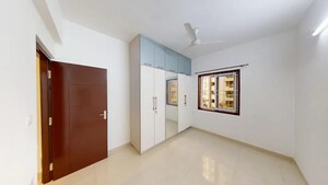 Room in 3 BHK Apartment at Mana Uber Verdant, Sarjapur Road – for Sale