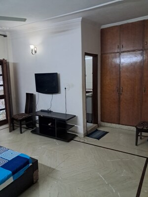 2 BHK Builder Floor For Rent in East of Kailash Block-B RWA, East Of Kailash
