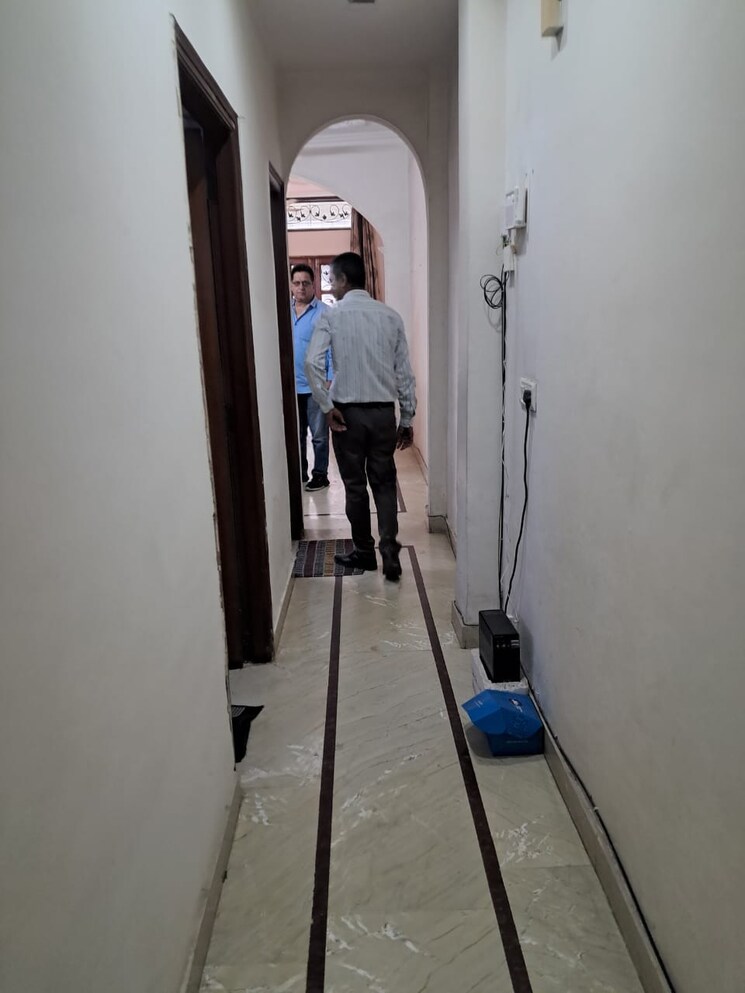 undefined, east-of-kailash-block-b-rwa 2 Bedroom 125 Sq.Yd. Builder Floor In East Of Kailash Delhi 9454892