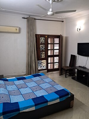 Bedroom in 2 BHK Builder Floor at East of Kailash Block-B RWA, East Of Kailash – for Rent
