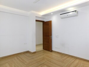 Room in 4 BHK Builder Floor at East Of Kailash – for Rent