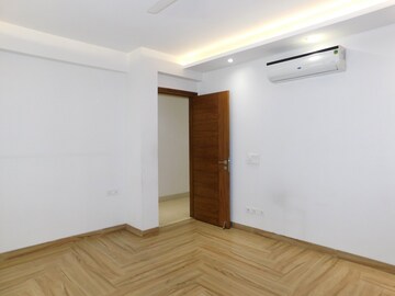 Room in 4 BHK Builder Floor at East Of Kailash – for Rent