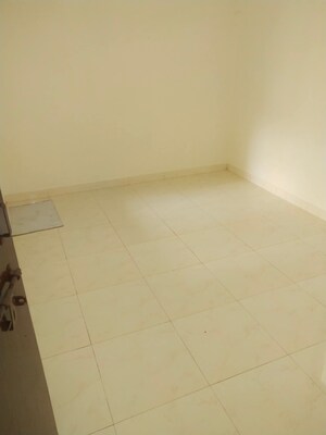 Room in 1 BHK Apartment at Vishaldeep Residency, Chandan Nagar – for Rent