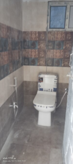 Furnished Amenities in 2 BHK Apartment at Pavani Laxmi Nivas, Madhapur – for Rent