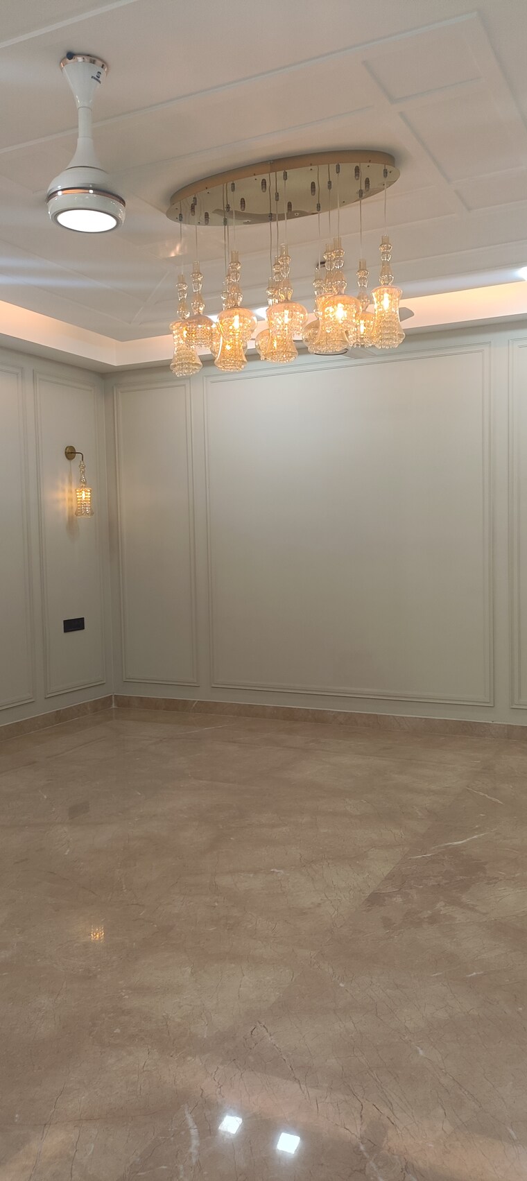 Room, anand vihar 3 Bedroom 1800 Sq.Ft. Builder Floor In Anand Vihar Delhi 9454922