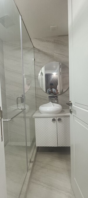 Bathroom in 3 BHK Builder Floor at Anand Vihar – for Rent