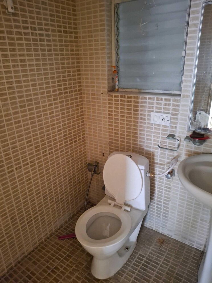 Bathroom, naiknavare-mystique-moods 2 Bedroom 1300 Sq.Ft. Apartment In Viman Nagar Pune 9454919