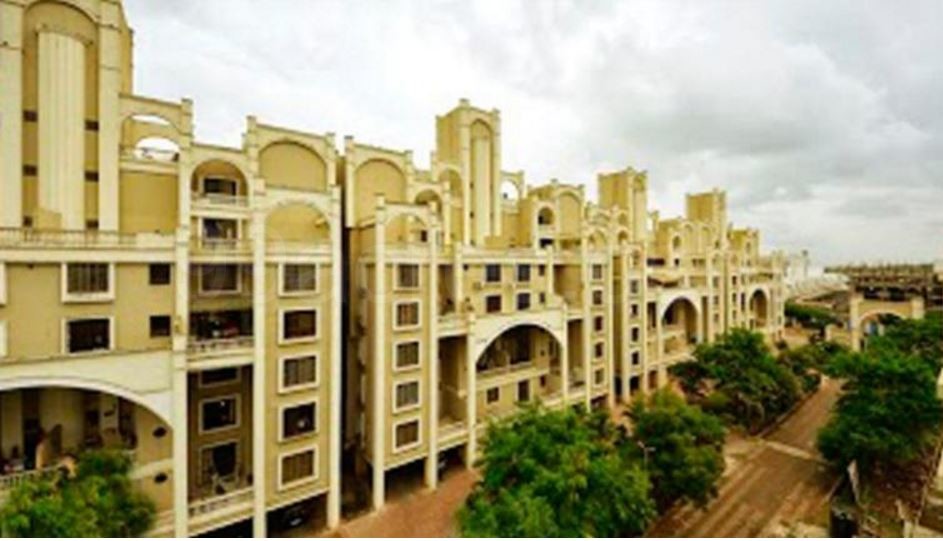 2 BHK Apartment For Rent in Mainland Camelot Royale