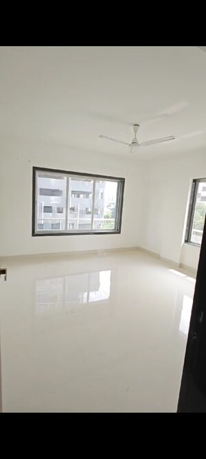 Room in 2 BHK Apartment at Bliss Kasa, Dadar West – for Rent