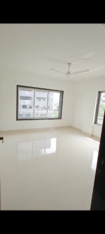 Room in 2 BHK Apartment at Bliss Kasa, Dadar West – for Rent