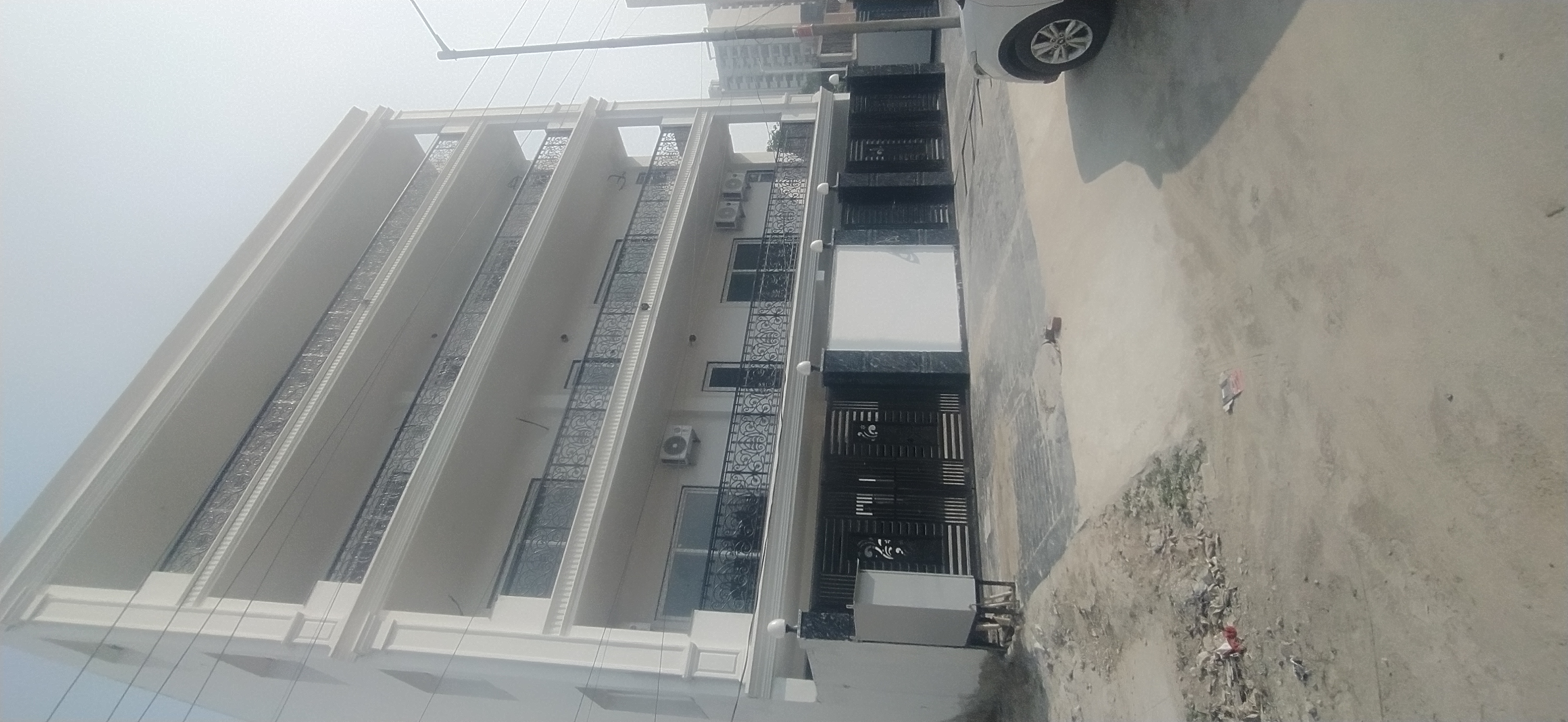 4 BHK Builder Floor For Sale in Parklands