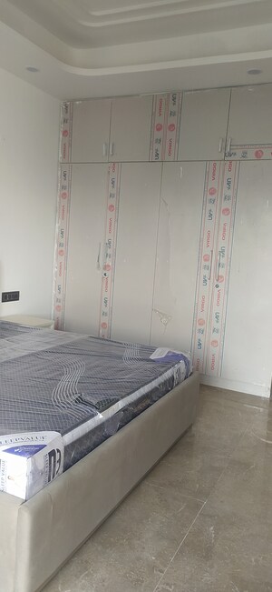 Furnished Amenities in 4 BHK Builder Floor at Parklands, Sector 85 – for Sale