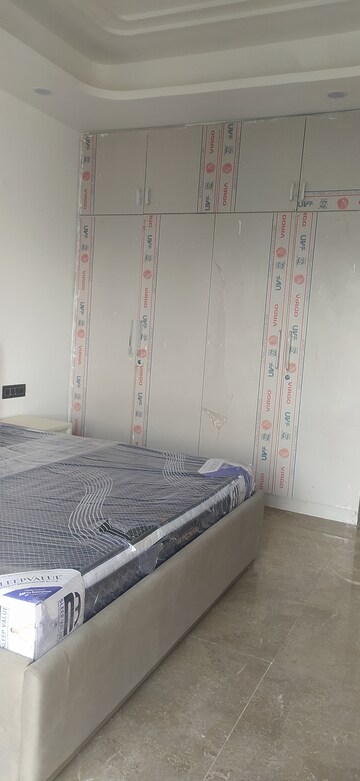 Furnished Amenities in 4 BHK Builder Floor at Parklands, Sector 85 – for Sale