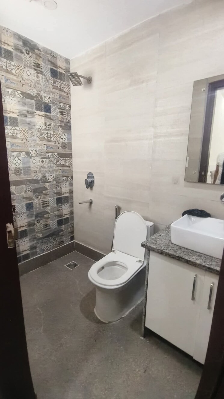 Bathroom, saket 1 RK 250 Sq.Ft. Builder Floor In Saket Delhi 9454976