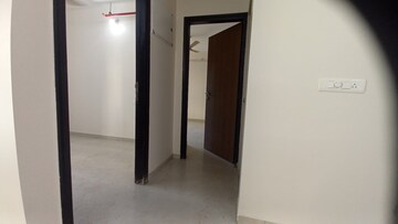 Room in 3 BHK Apartment at Rashmi Complex Teen Hath Naka, Dharamveer Nagar – for Rent
