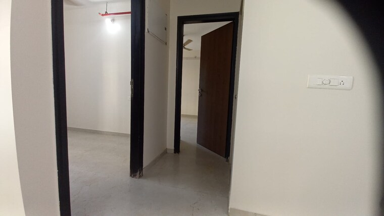 Room, rashmi-complex-teen-hath-naka 3 Bedroom 1300 Sq.Ft. Apartment In Dharamveer Nagar Thane 9454981