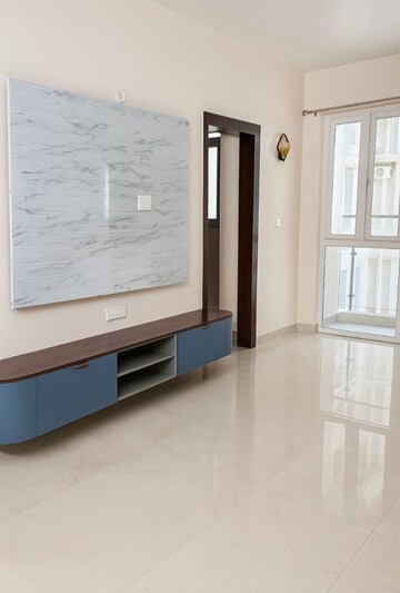 Room in 3 BHK Apartment at Hero Homes Gurgaon, Sector 104 – for Rent