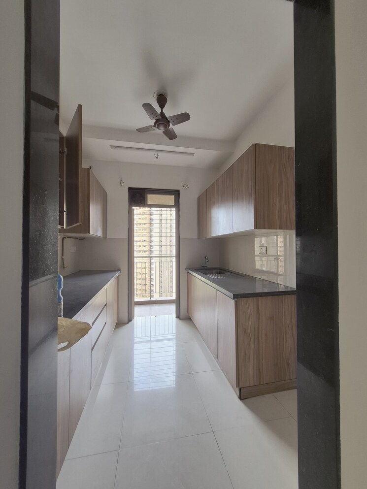 Kitchen, lodha-splendora 3 Bedroom 1124 Sq.Ft. Apartment In Ghodbunder Road Thane 9454986