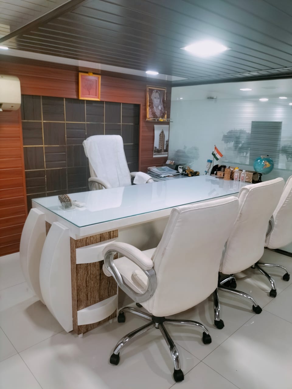 Office Space For Rent in Satra Plaza