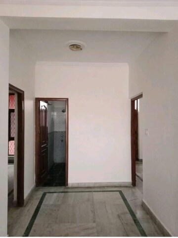 2 BHK Independent House For Rent in Sector 55