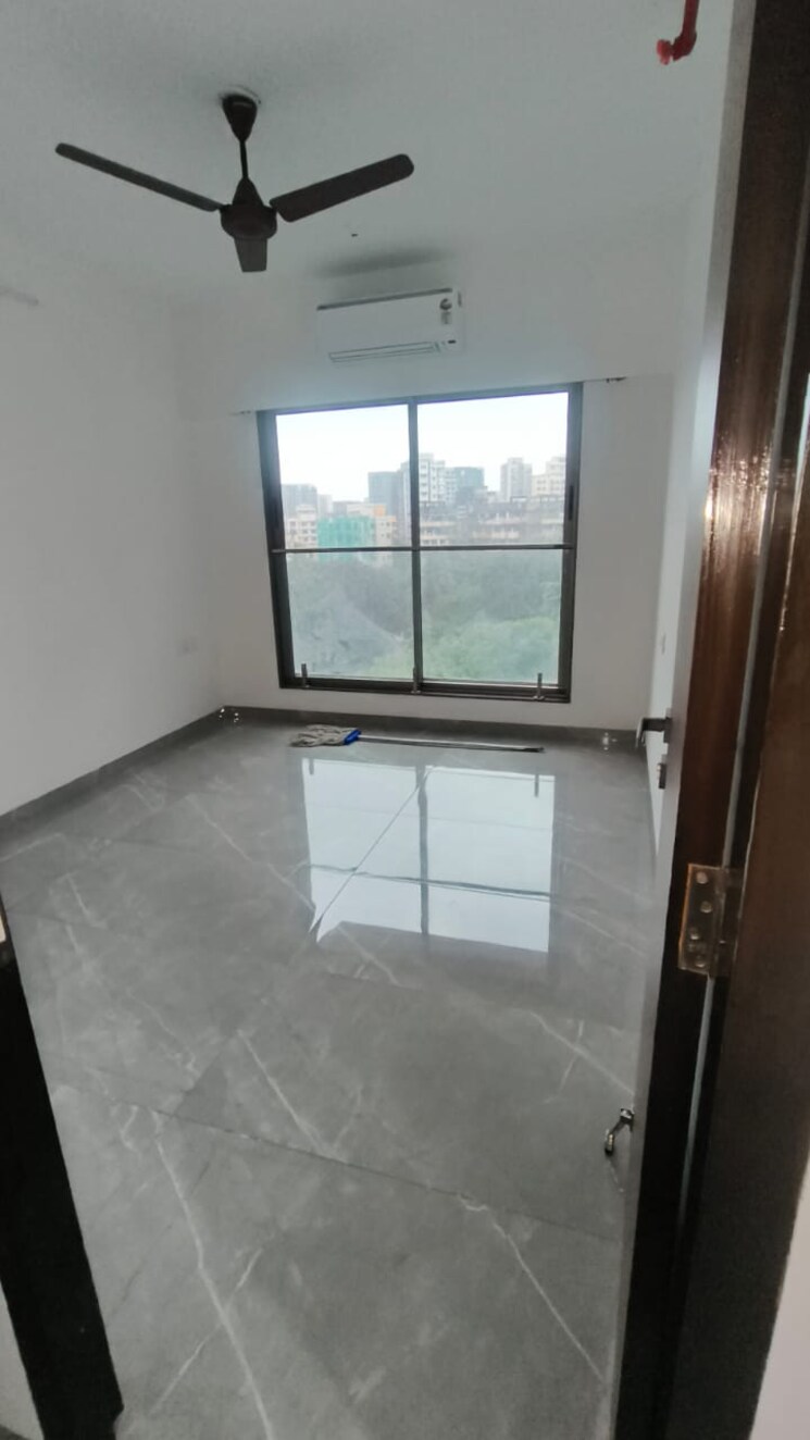 Room, hubtown-seasons 2 Bedroom 754 Sq.Ft. Apartment In Chembur Mumbai 9455009