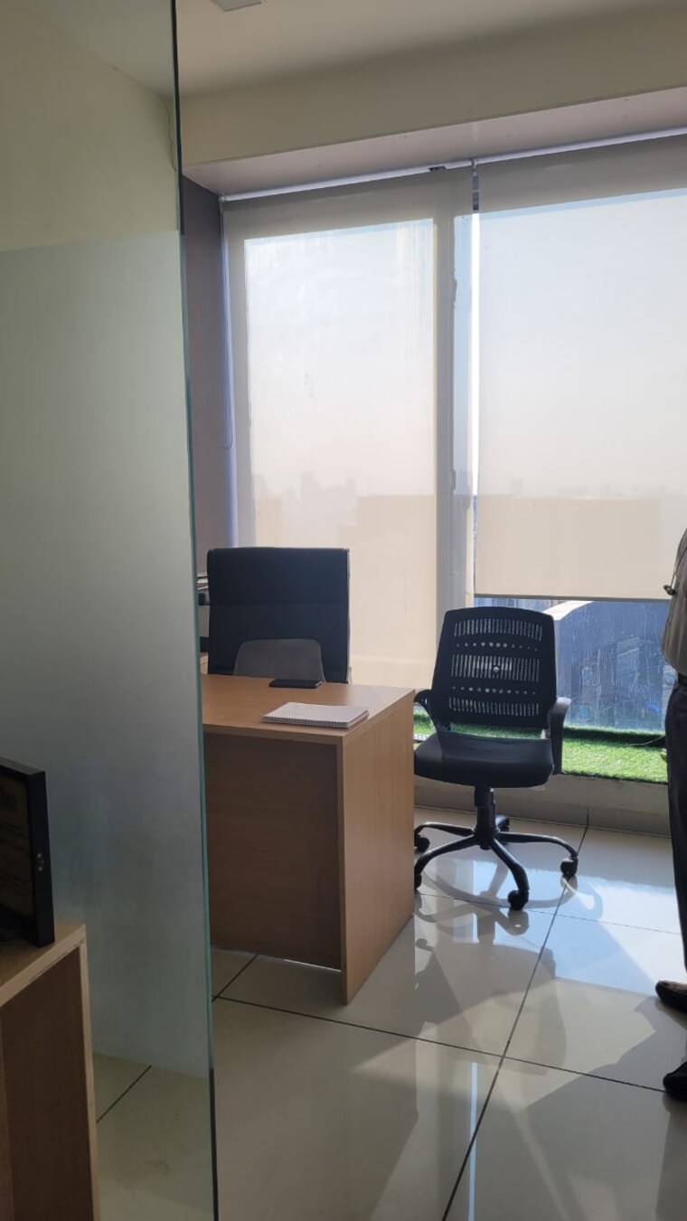 Team Area, real-tech-park Commercial Office Space 3250 Sq.Ft. In Vashi Sector 30a Navi Mumbai 9455011