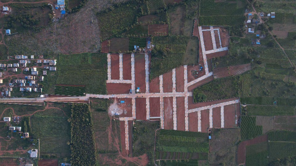 Plot For Sale in I Am Sahana Selling My pr