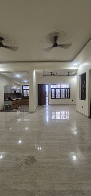 2.5 BHK Independent House For Rent in Gomti Nagar