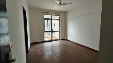 Room in 2 BHK Apartment at Piyush Heights, Sector 89 – for Sale
