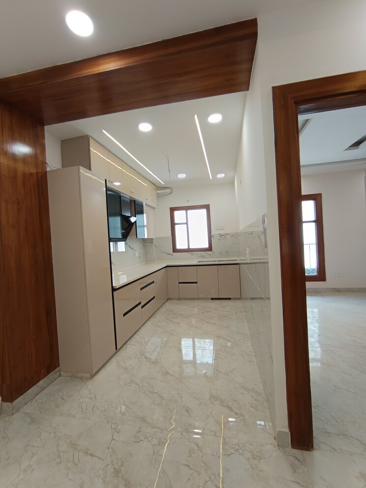 Kitchen, fidato-honour-homes 3 Bedroom 180 Sq.Yd. Builder Floor In Sector 89 Faridabad 9455128
