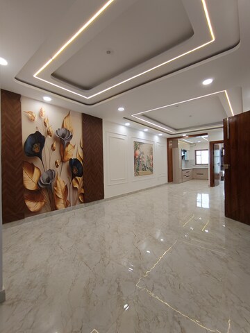 Parking in 3 BHK Builder Floor at Fidato Honour Homes, Sector 89 – for Sale