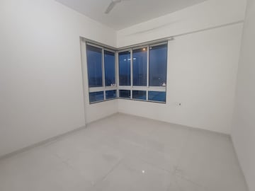 Room in 2 BHK Apartment at Heritage Solitaire, Chembur – for Rent