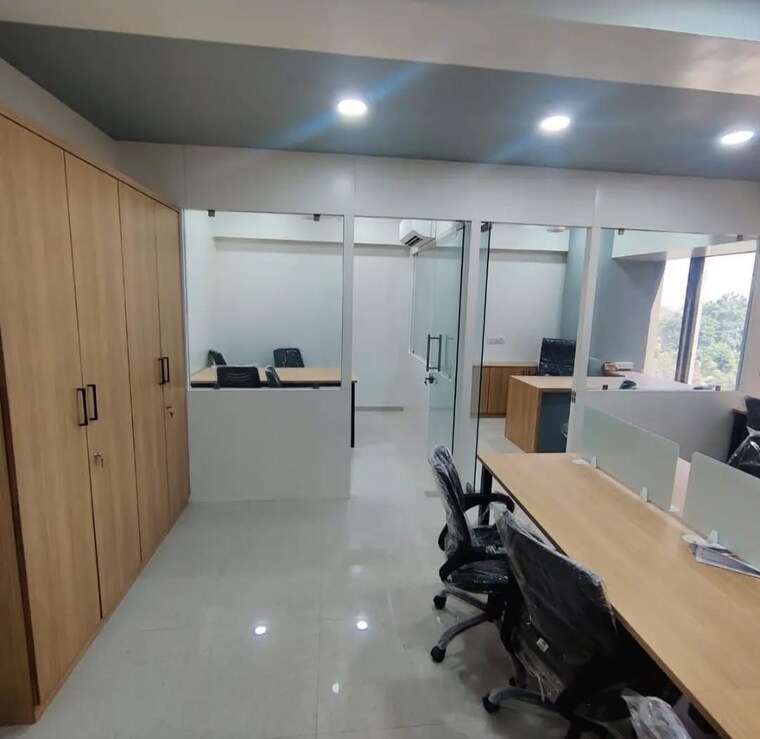 Team Area, akshar-business-park Commercial Office Space 1250 Sq.Ft. In Vashi Sector 19f Navi Mumbai 9455143