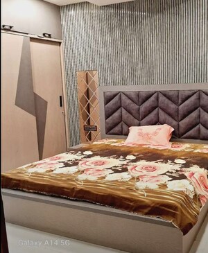  Shop For Sale in Charbagh