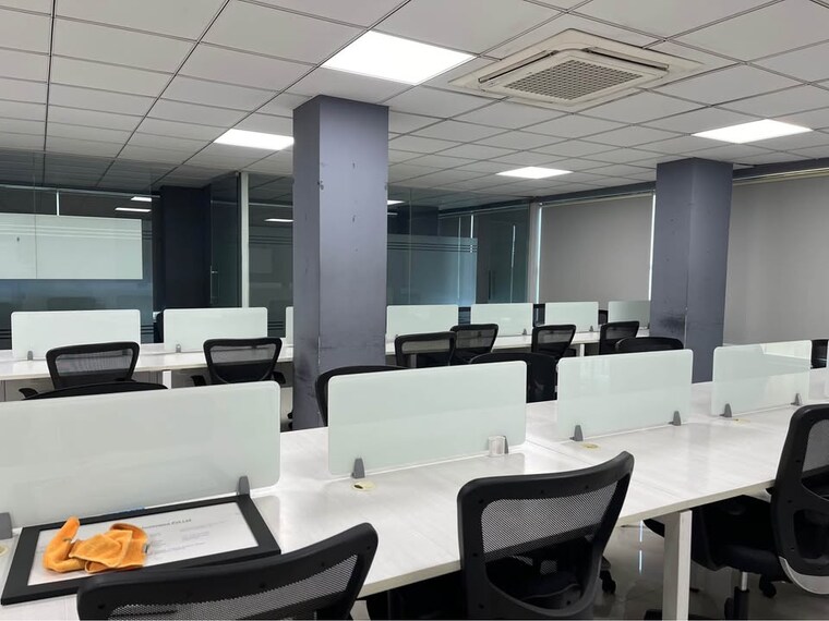 Team Area, vijay nagar Commercial Office Space 1600 Sq.Ft. In Vijay Nagar Indore 9455206
