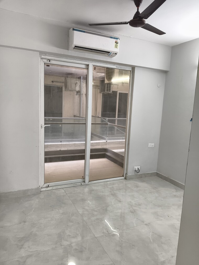 Room, signature-global-city 2 Bedroom 1190 Sq.Ft. Apartment In Sector 37d Gurgaon 9455214