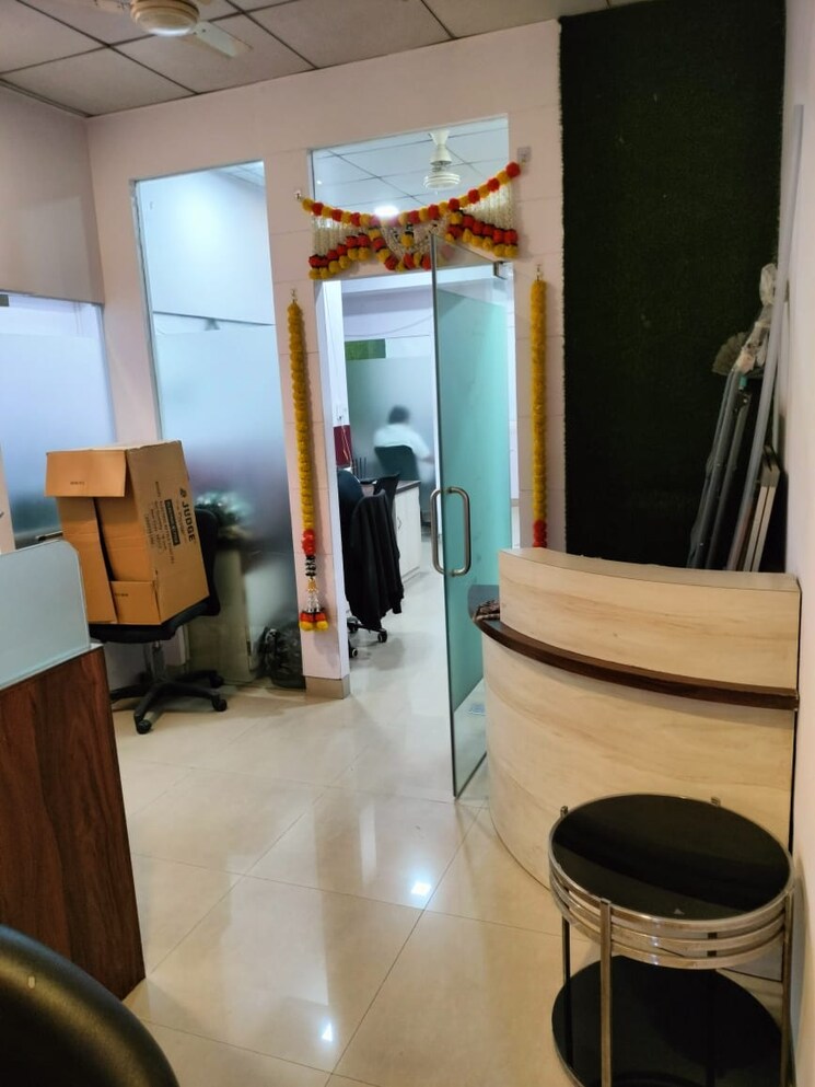 Living Room, gajra-g-square-business-park Commercial Office Space 1000 Sq.Ft. In Vashi Sector 30a Navi Mumbai 9455255