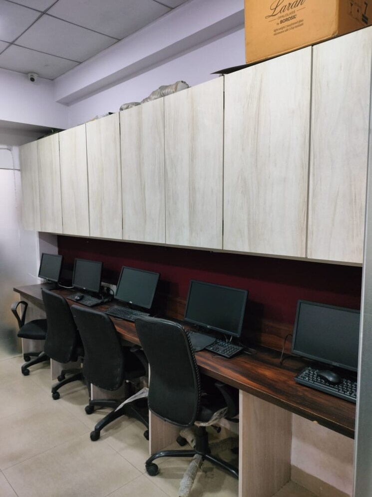 Team Area, gajra-g-square-business-park Commercial Office Space 1000 Sq.Ft. In Vashi Sector 30a Navi Mumbai 9455255