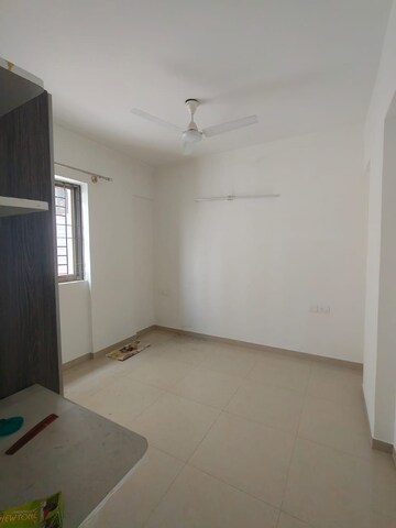 Room in 3 BHK Apartment at Ozone Urbana Aqua, Devanahalli – for Rent