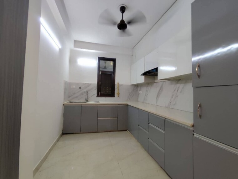 Kitchen, freedom fighters enclave 2 Bedroom 1100 Sq.Ft. Apartment In Freedom Fighters Enclave Delhi 9455266