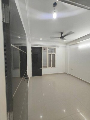 Bedroom in 2 BHK Builder Floor at Chattarpur – for Rent