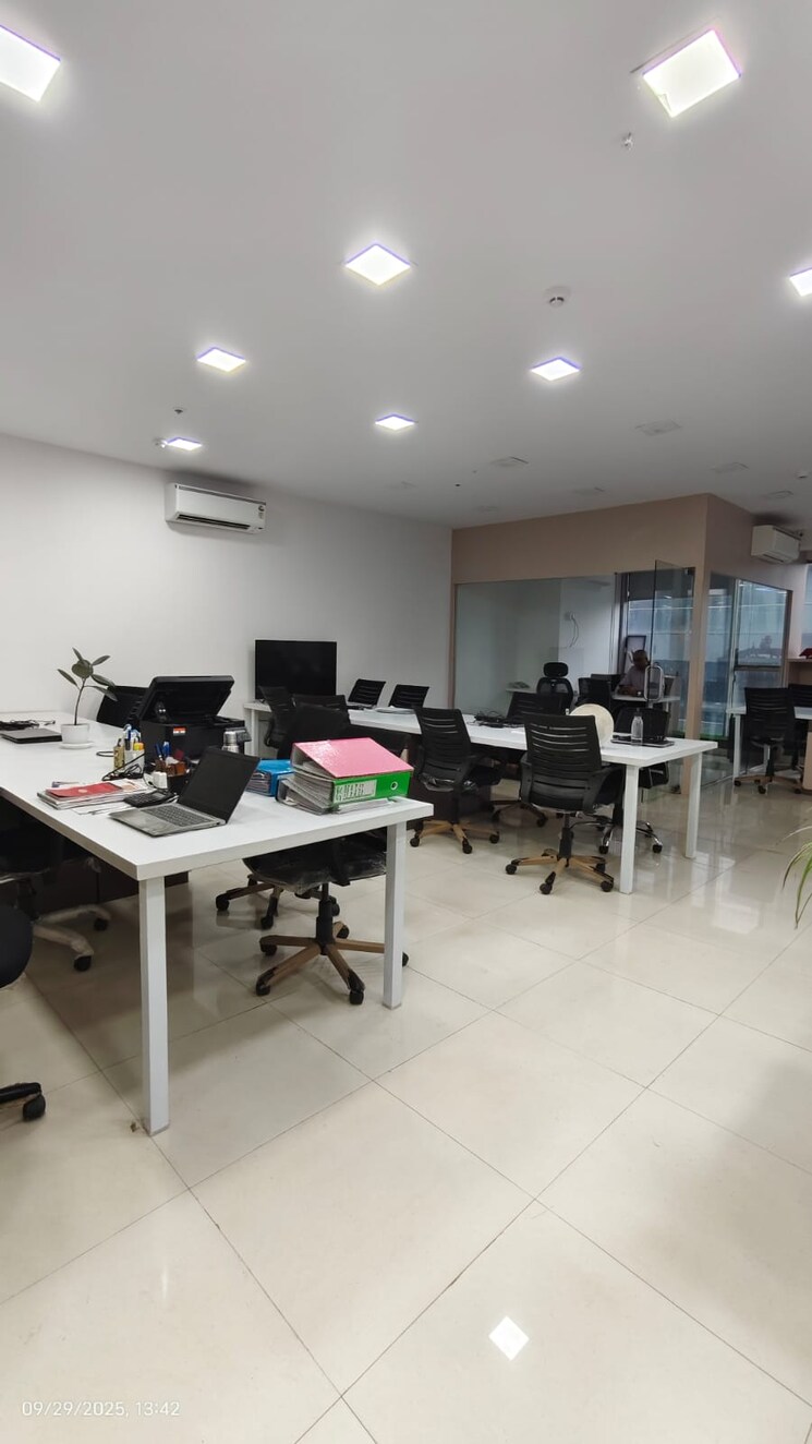 Team Area, arihant-aura Commercial Office Space 3500 Sq.Ft. In Turbhe Navi Mumbai 9455300