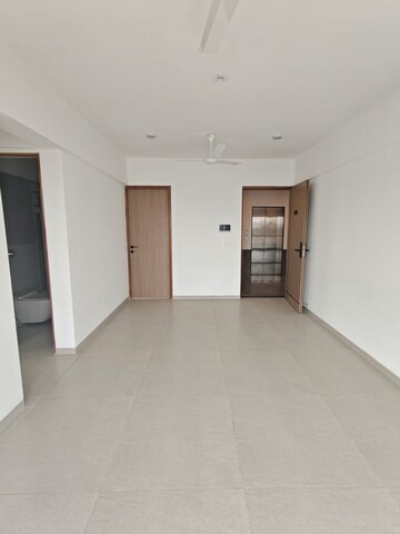 Room in 2 BHK Apartment at Mahavir Arham Mourya, Chembur – for Rent