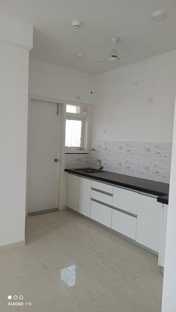 Room in 2 BHK Apartment at Hadapsar – for Rent